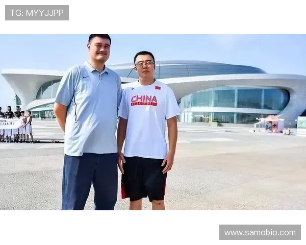 奶奶说姚明的故事：从篮球场到家庭温暖的传承与启示